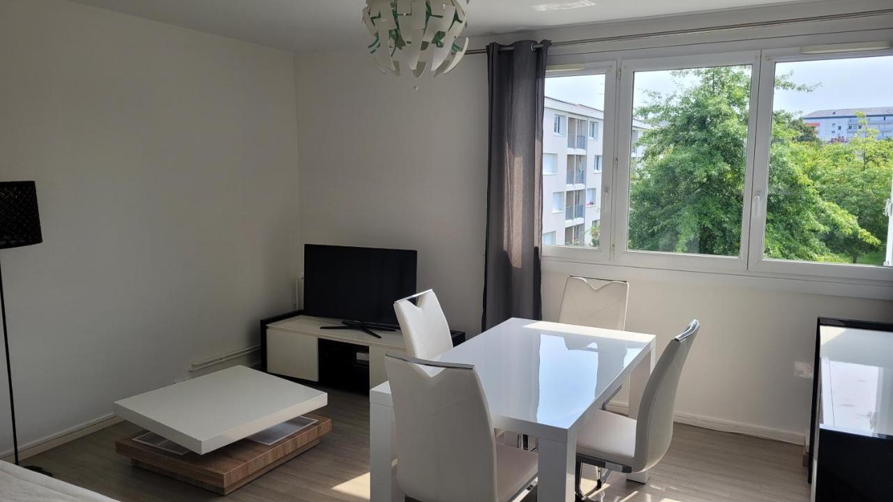 Appartement Lumineux Cholet Eksteriør bilde